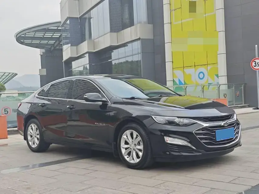 2020 CHEVROLET MALIBU thumbnail 3