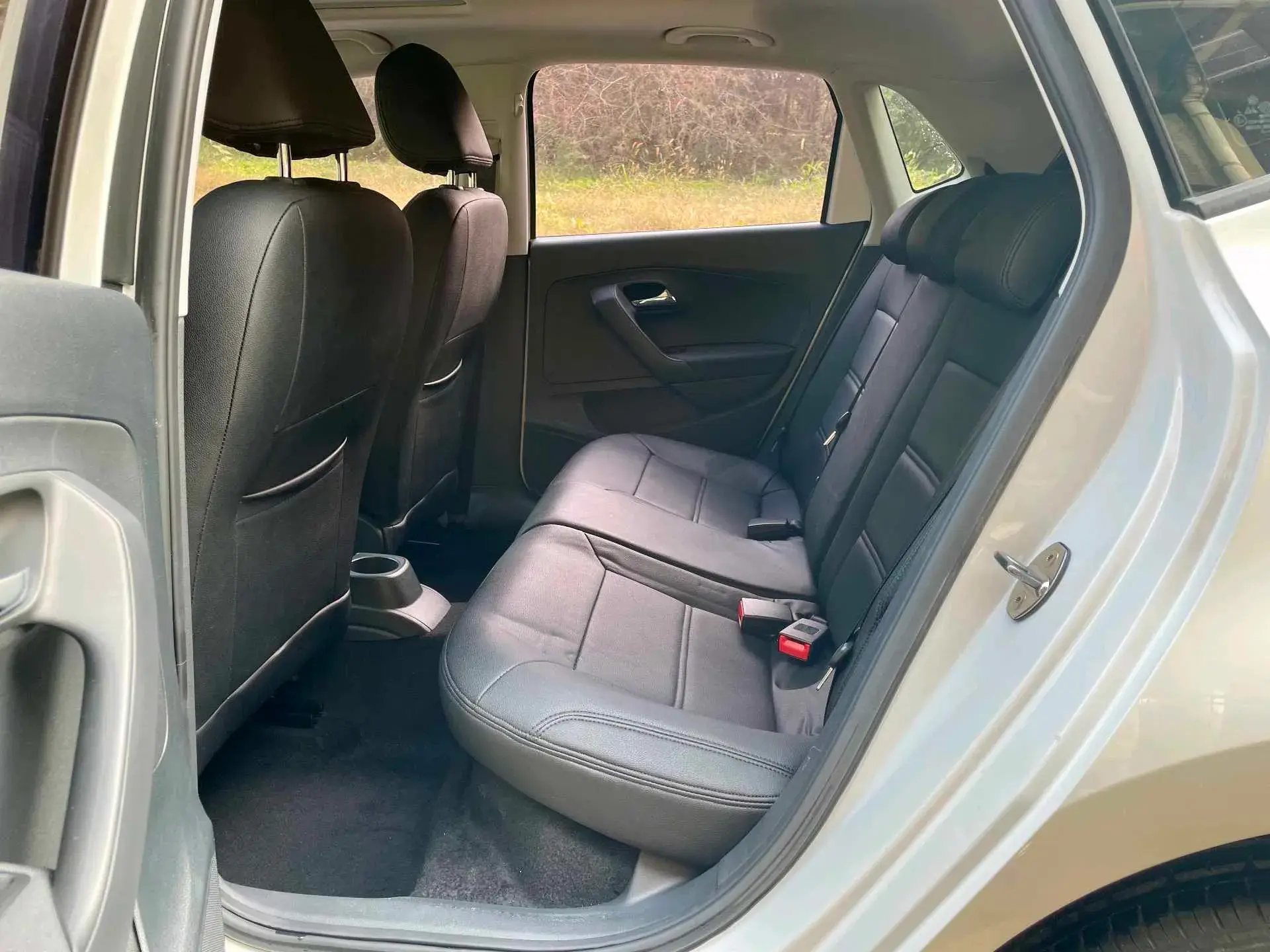 2018 VOLKSWAGEN POLO thumbnail 3