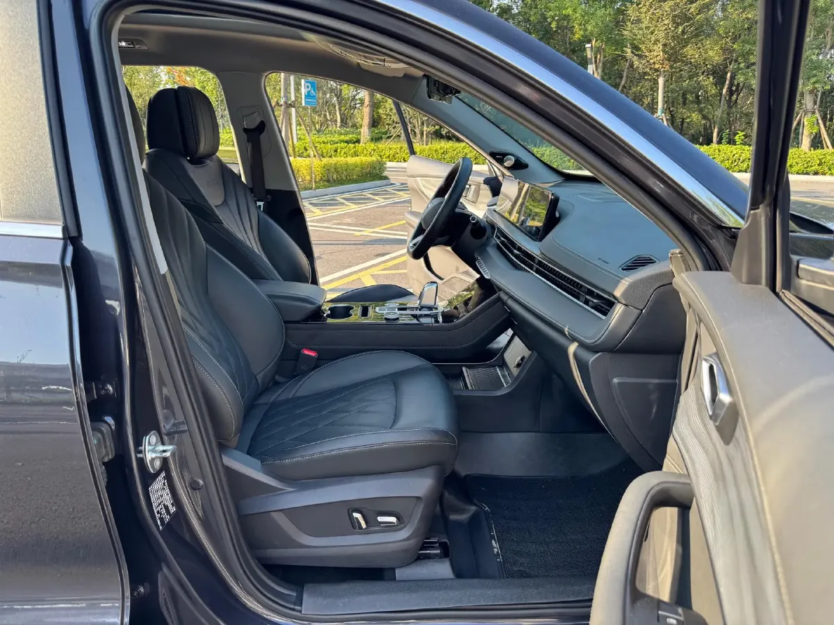 2022 Chery Tiggo 8 Plus e+ 1.5T 156HP L4 3DHT PHEV 19.27KWH,autocango,china used car exporter,china ev exporter,chinese used car exporter,chinese used ev exporter