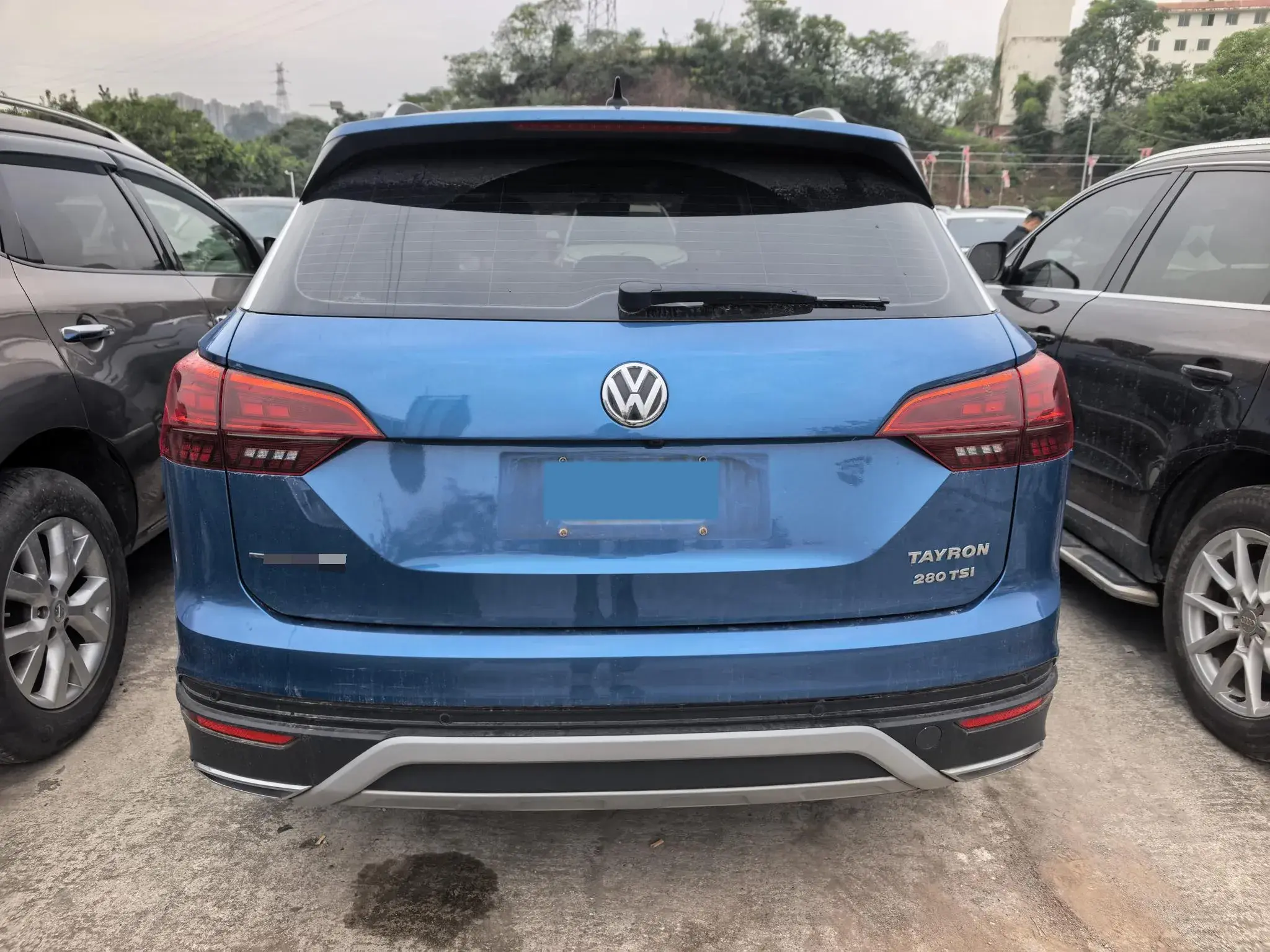 2020 VOLKSWAGEN TAYRON thumbnail 4