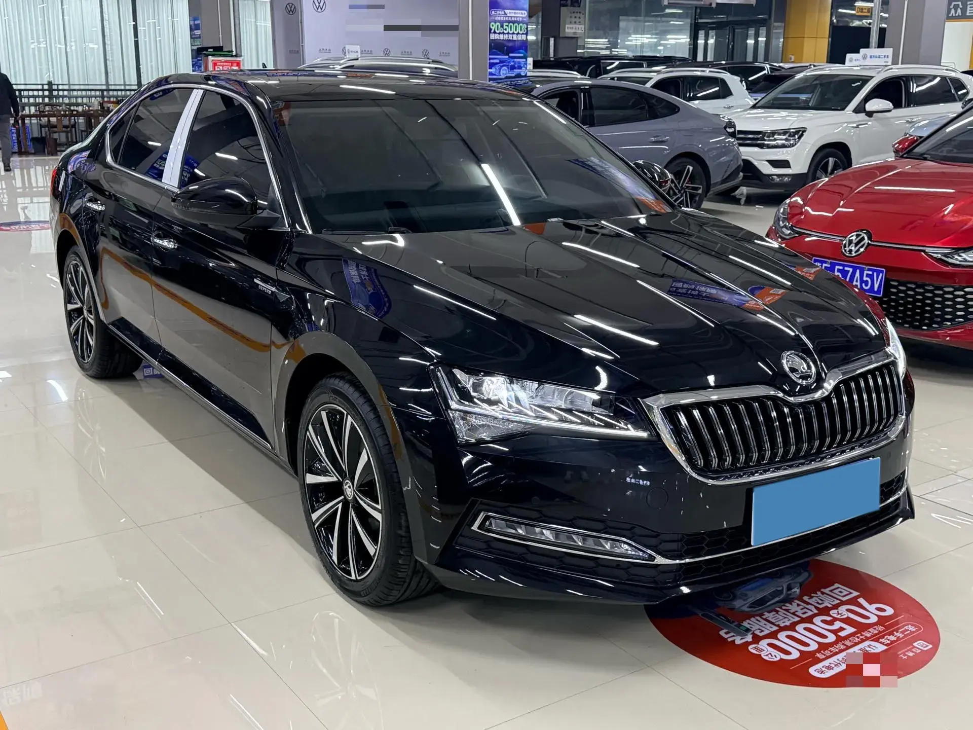 2024 SKODA SUPERB thumbnail 3