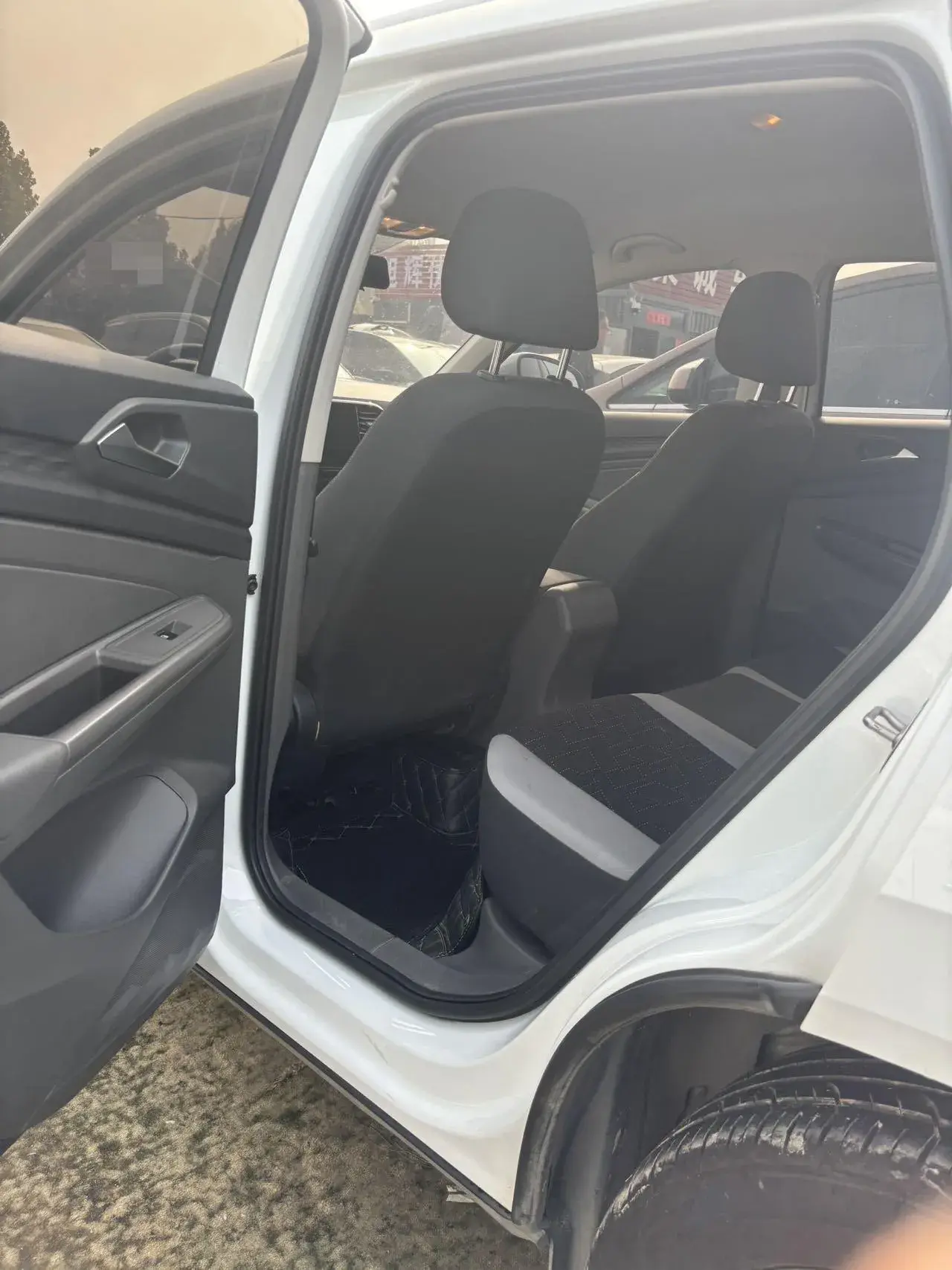 2019 JETTA VS5 thumbnail 4