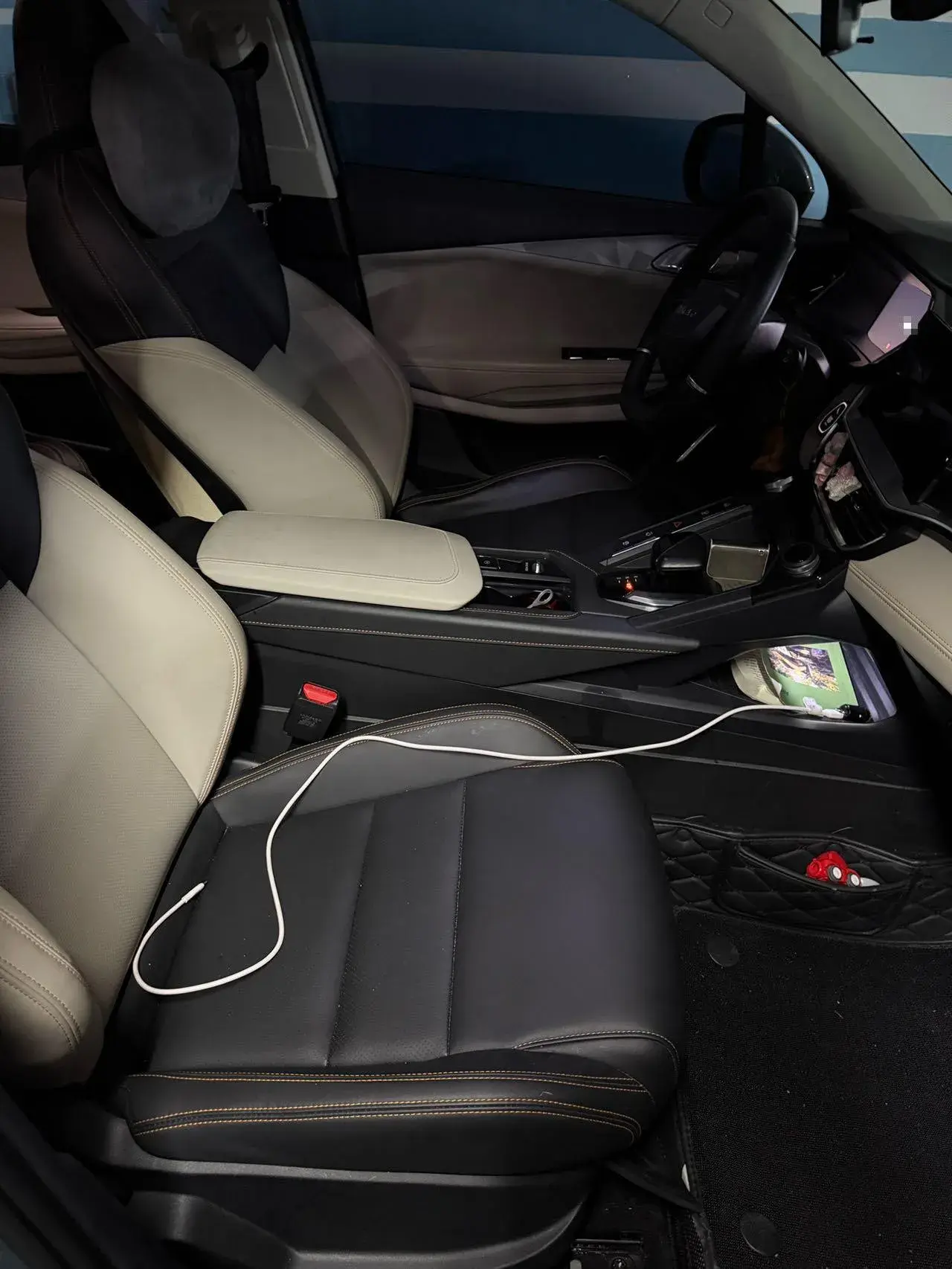 2022 LYNK&CO 06 thumbnail 2