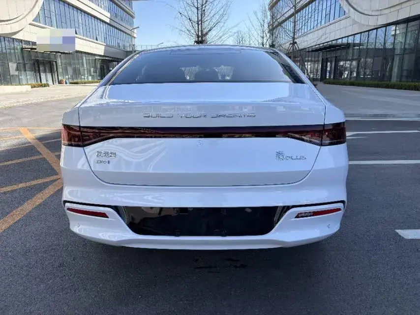 2024 BYD QIN thumbnail 4