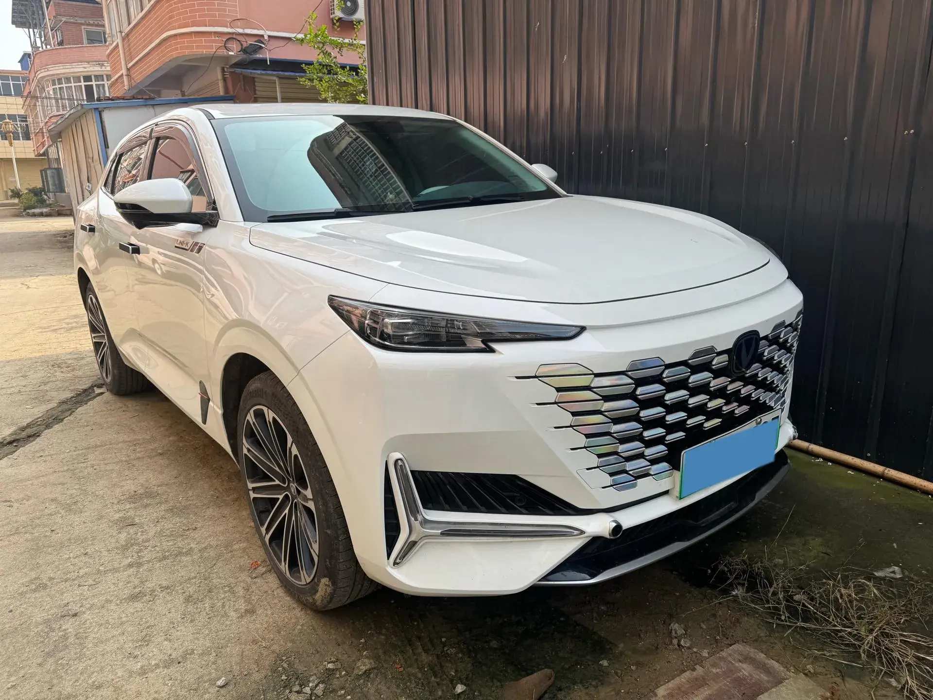 2023 CHANGAN UNI-K thumbnail 3