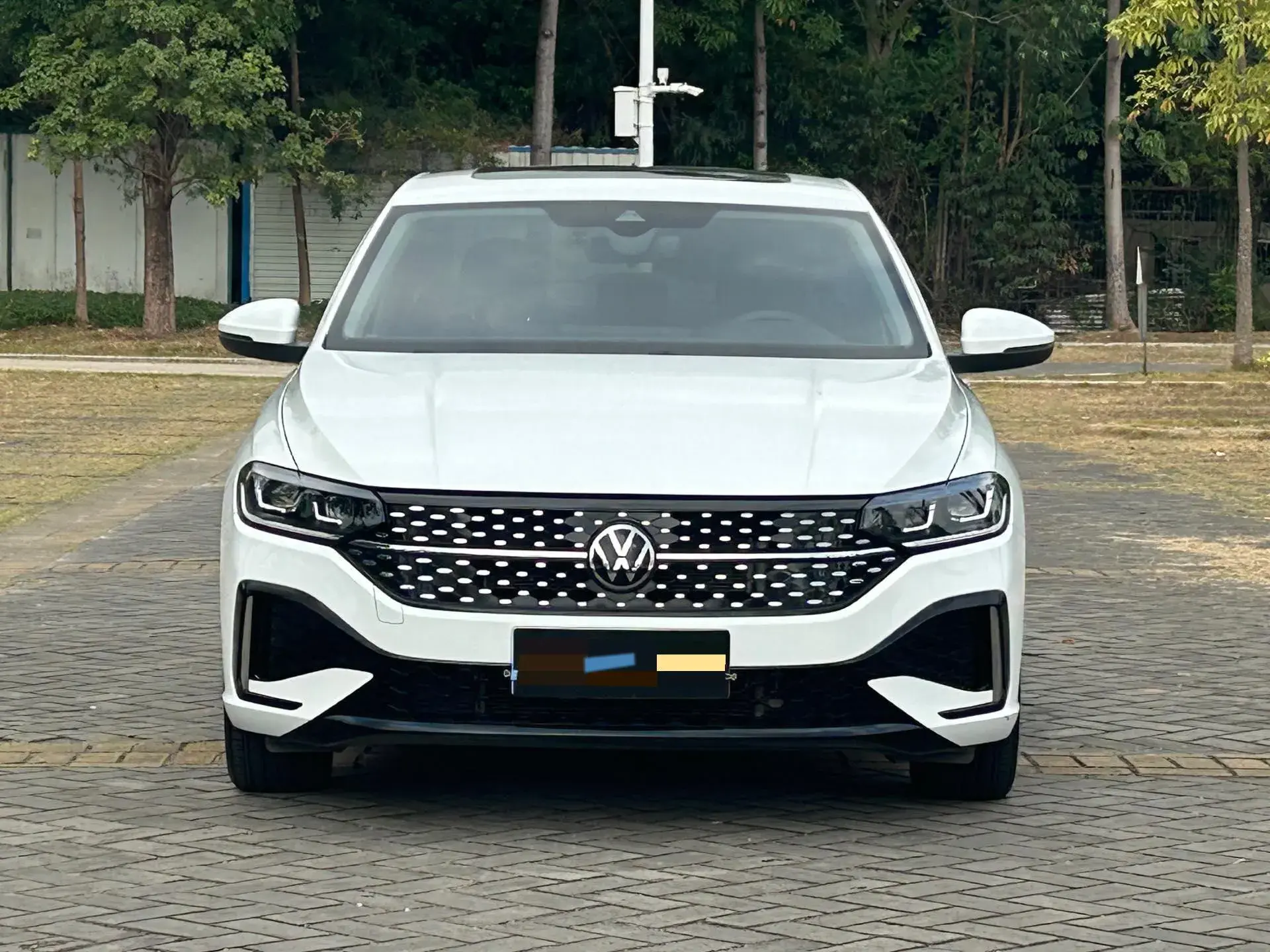 2024 VOLKSWAGEN LAVIDA thumbnail 3