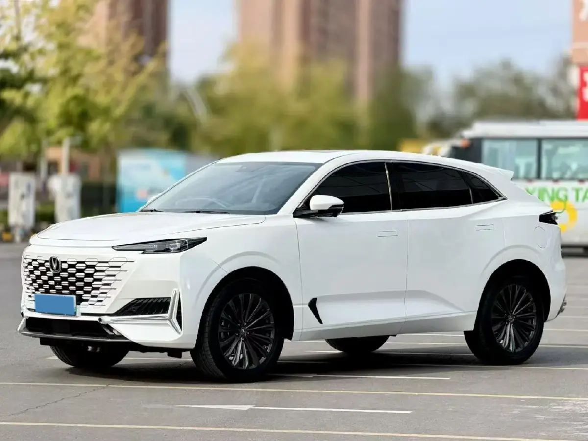 2021 ChangAn UNI-K 2.0T 233HP L4 8AT