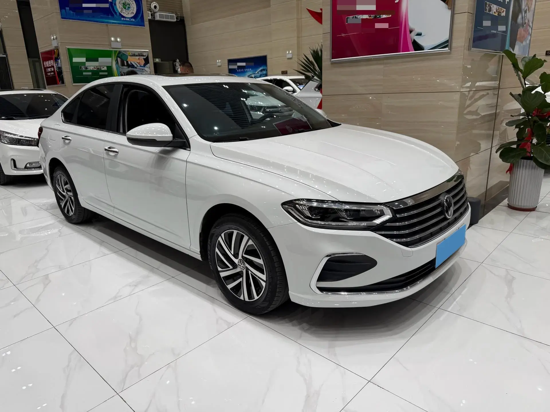 2023 VOLKSWAGEN LAVIDA thumbnail 2