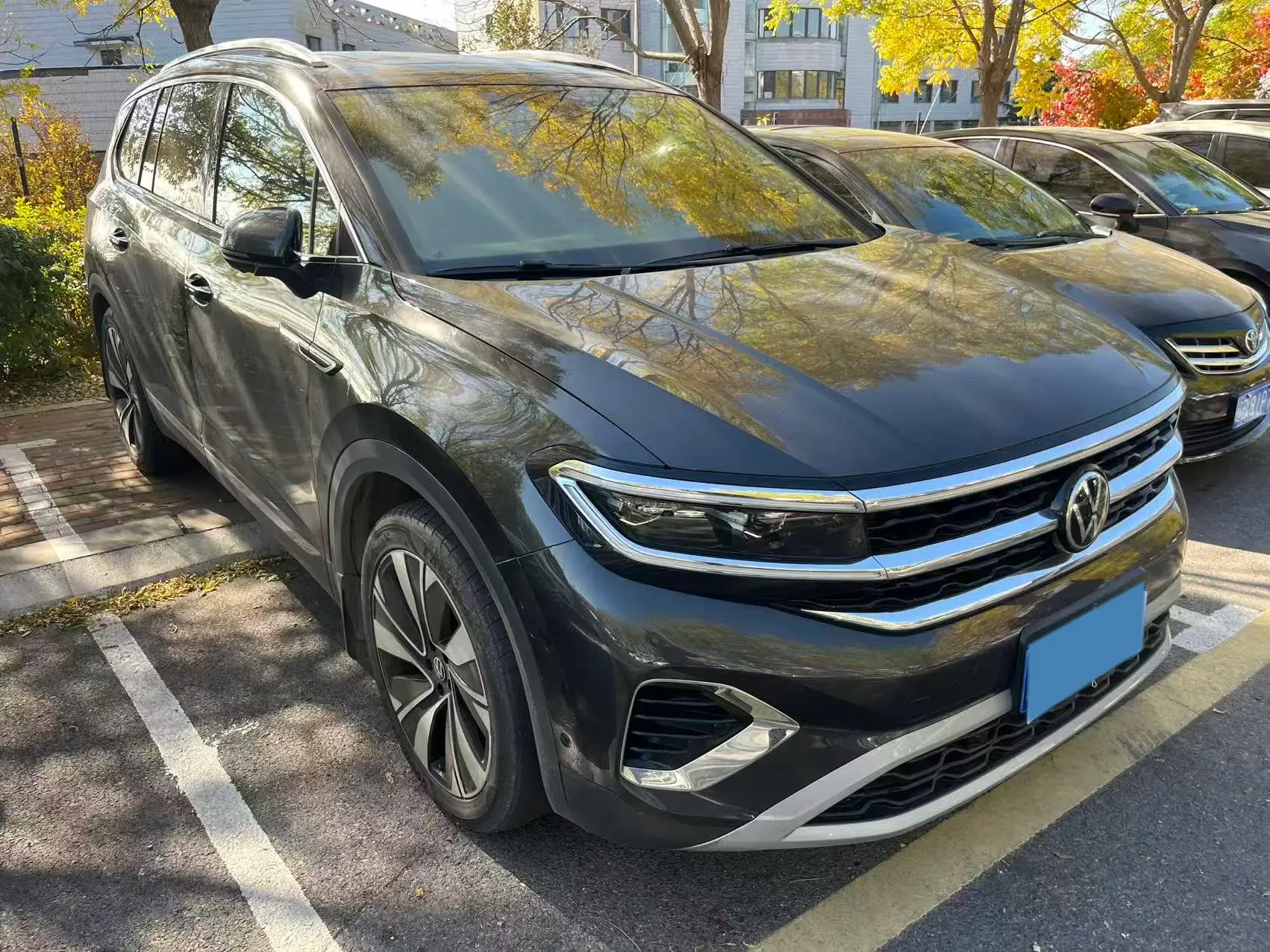 2021 VOLKSWAGEN TALAGON thumbnail 3