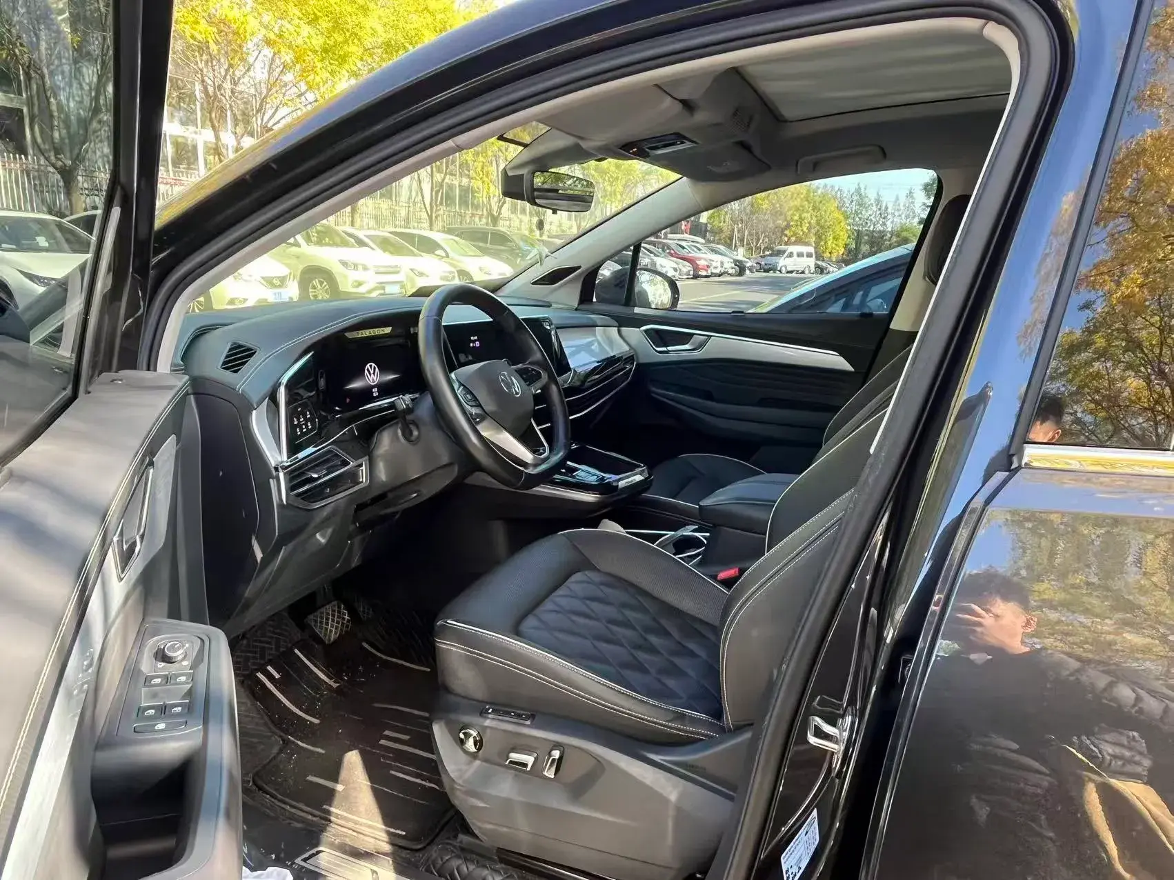 2021 VOLKSWAGEN TALAGON thumbnail 4