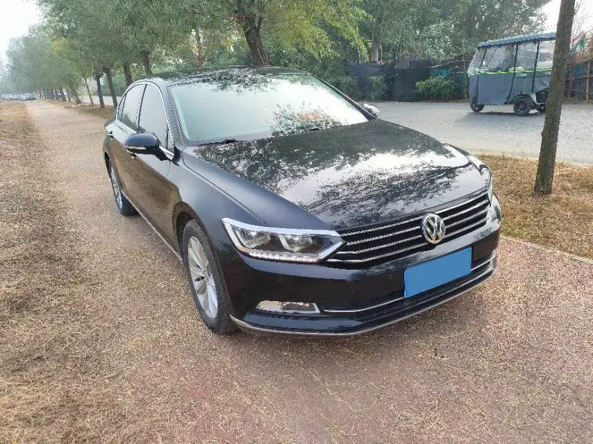 2019 VOLKSWAGEN MAGOTAN thumbnail 3