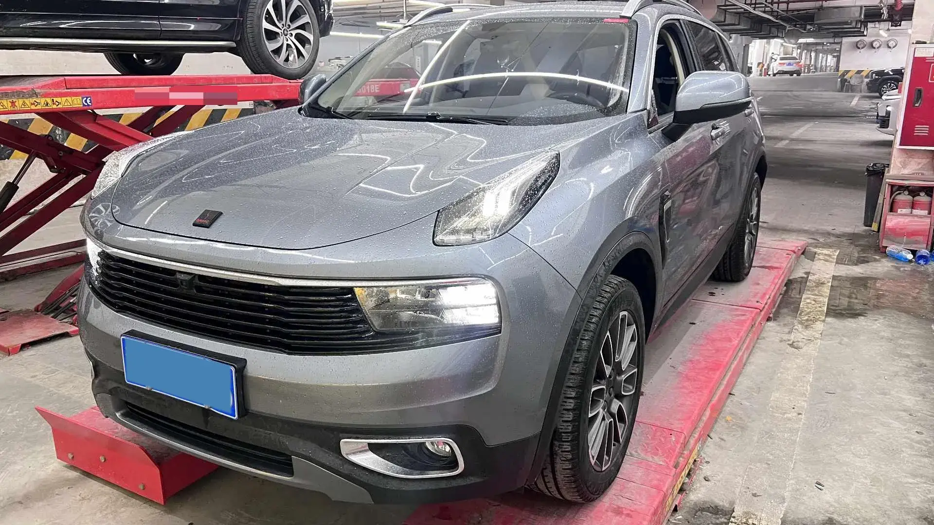 2020 LYNK&CO 01 view 1