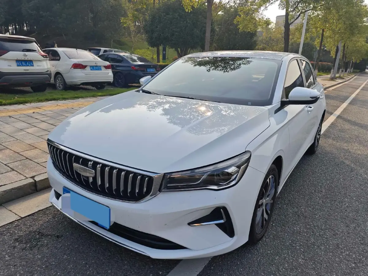 2025 Geely Emgrand 1.5L 127HP L4 CVT