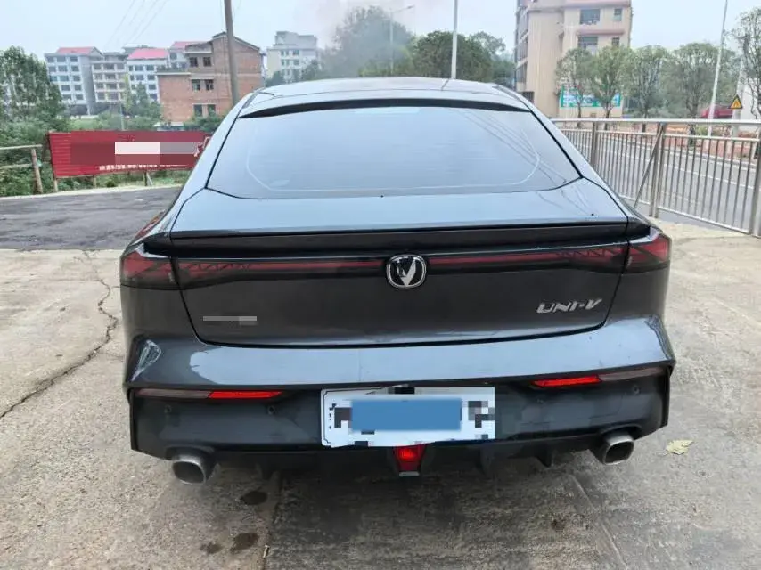 2024 CHANGAN UNI-V thumbnail 2