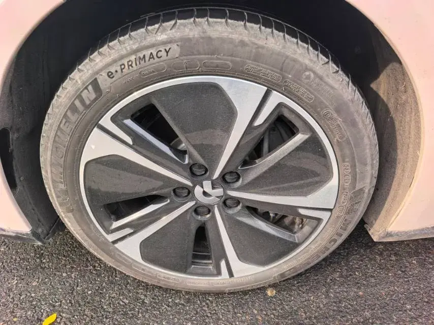 2024 NIO ET5T thumbnail 4