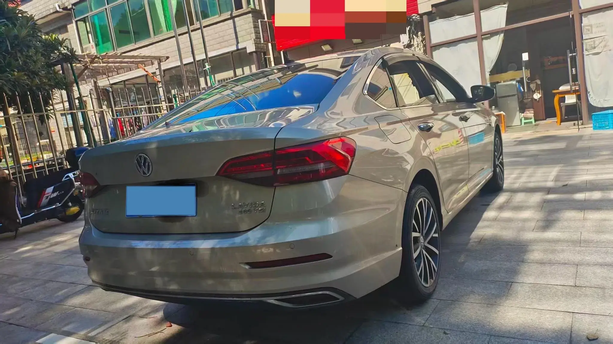 2018 VOLKSWAGEN LAVIDA thumbnail 2