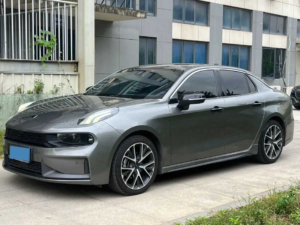 2021 LYNK&CO 03 2.0T 190HP L4 6AT 2021 LYNK&CO 03 2.0T 190HP L4 6AT