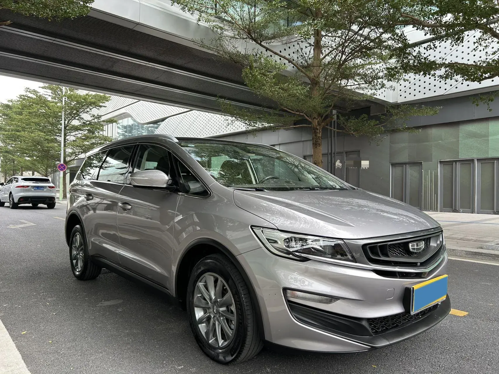 2021 GEELY JIAJI thumbnail 3