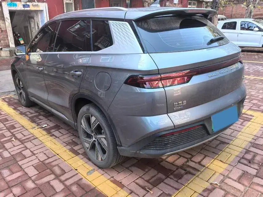 2023 BYD SONG thumbnail 2