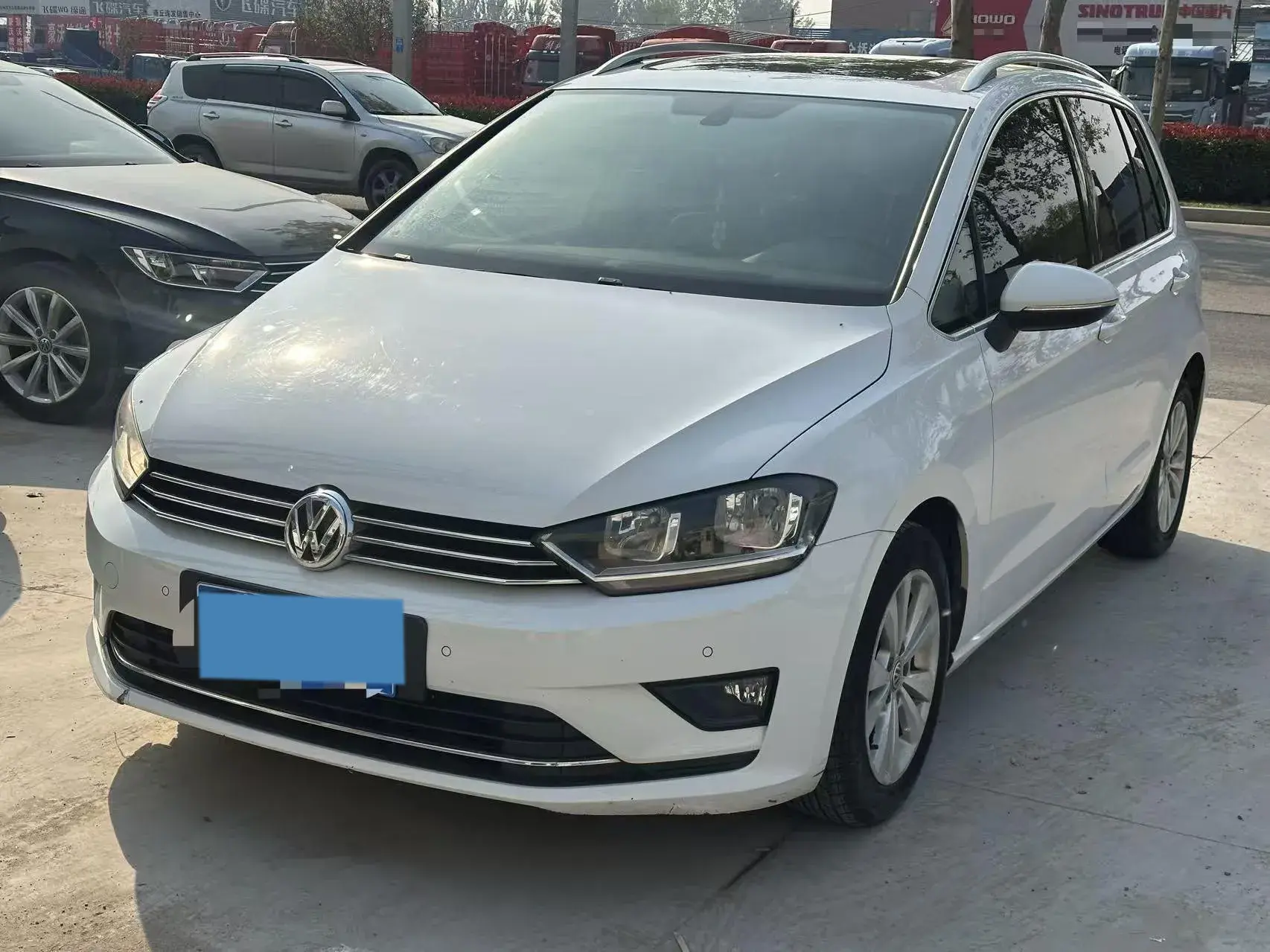 2018 VOLKSWAGEN GOLF view 1