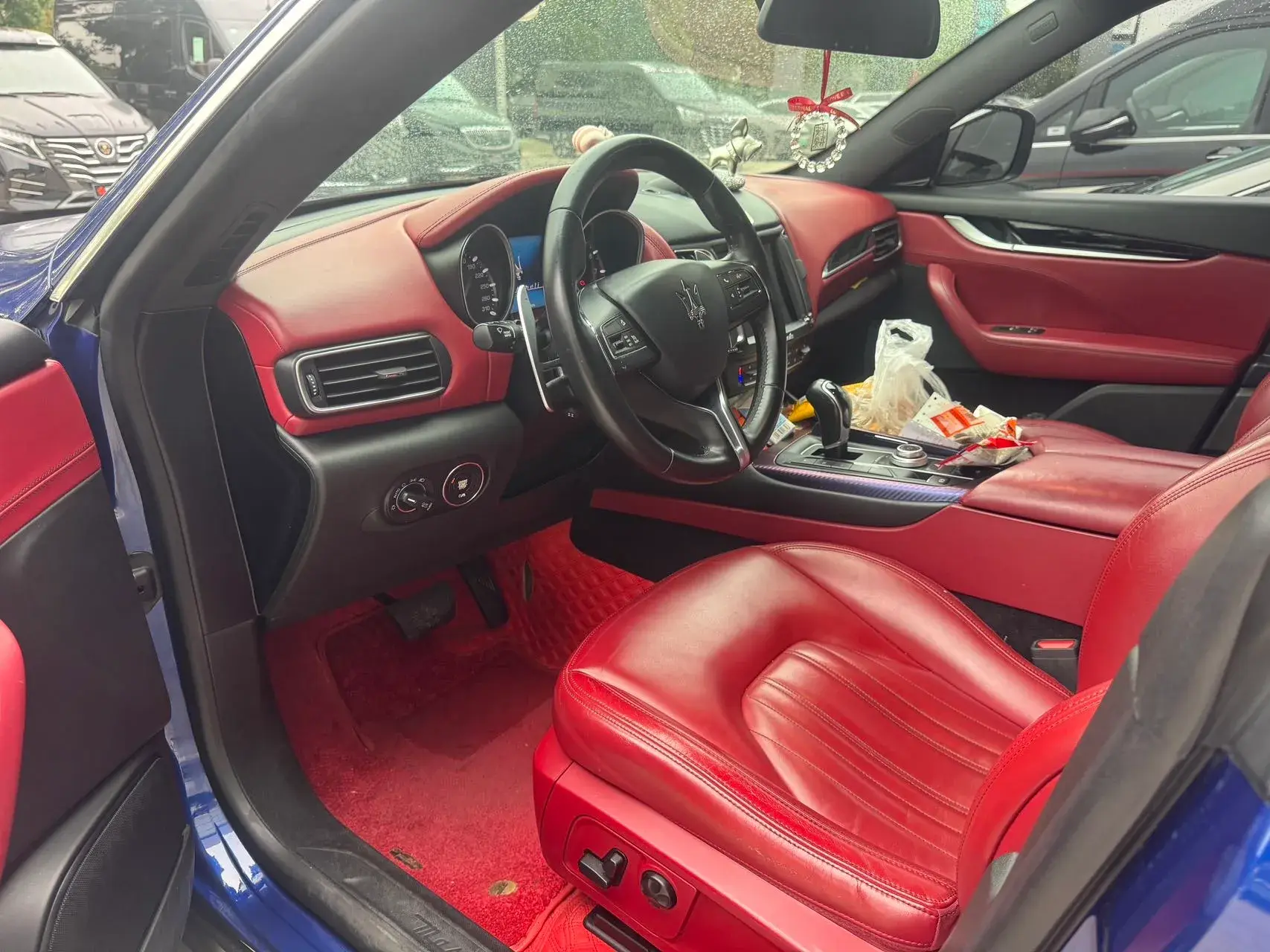 2018 MASERATI LEVANTE thumbnail 2