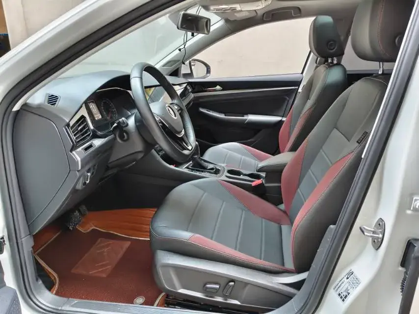 2021 VOLKSWAGEN BORA thumbnail 4