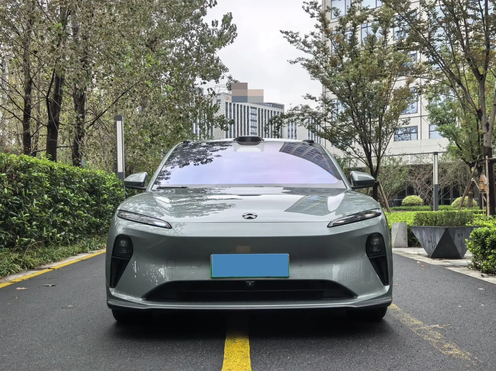 2022 NIO ET5 thumbnail 2