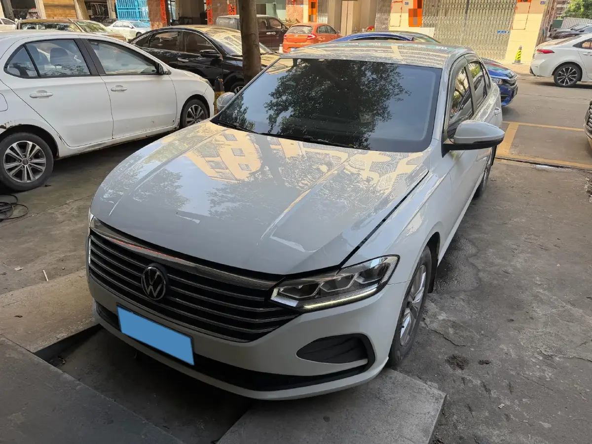 2023 Volkswagen Lavida 1.5L 113HP L4 6AT