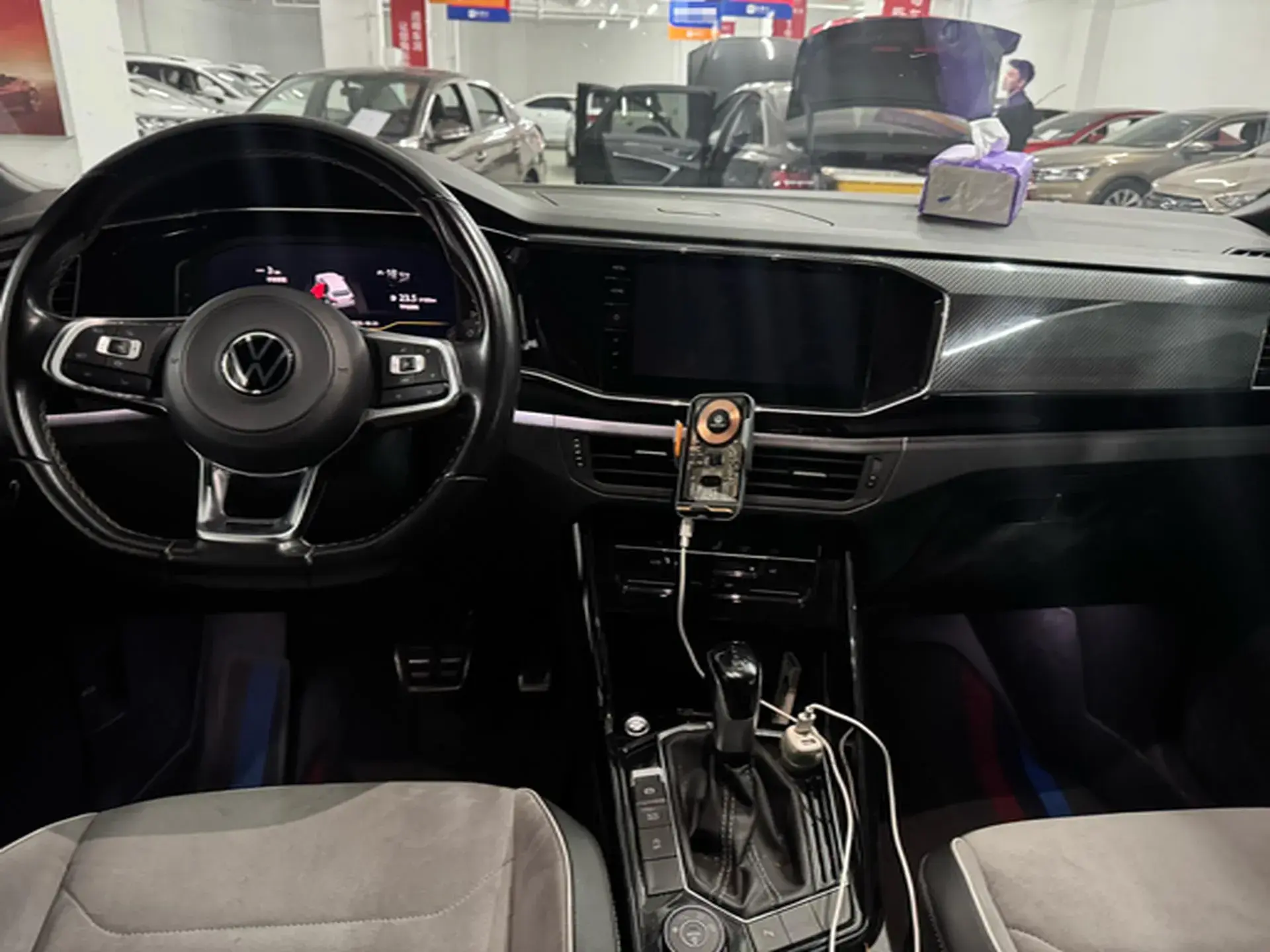 2020 VOLKSWAGEN TAYRON thumbnail 4