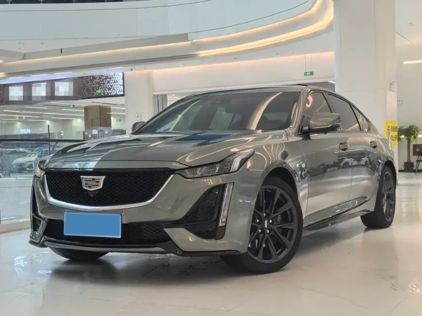 2023 Cadillac CT5 2.0T 237HP L4 10AT