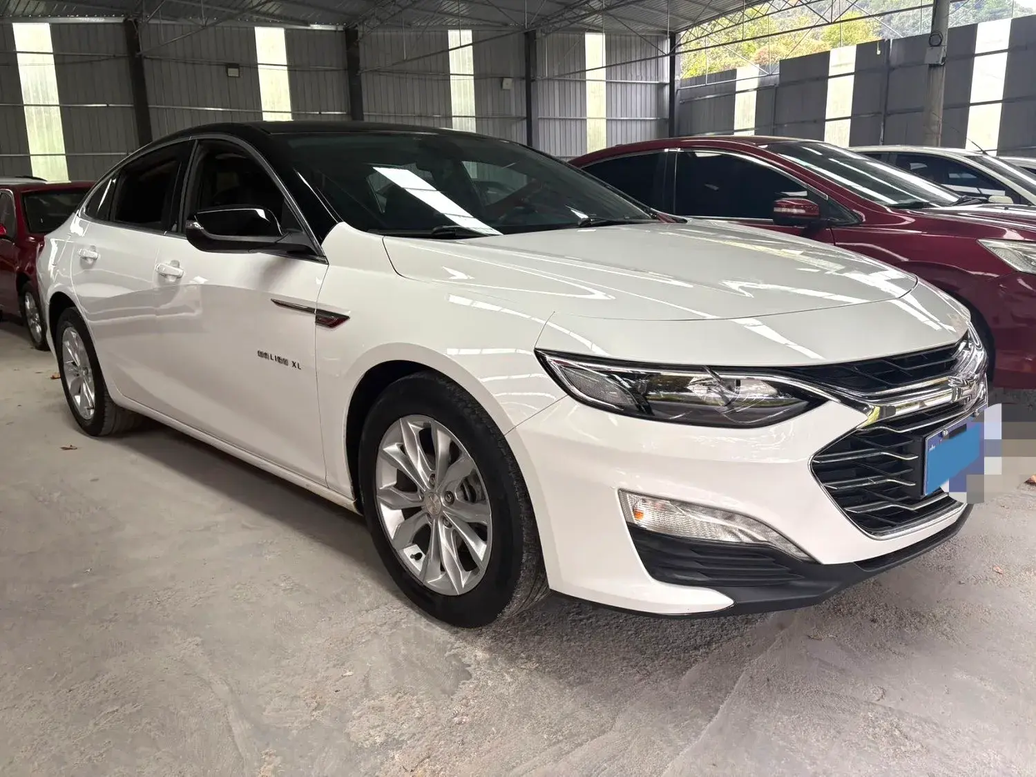 2019 CHEVROLET MALIBU thumbnail 3