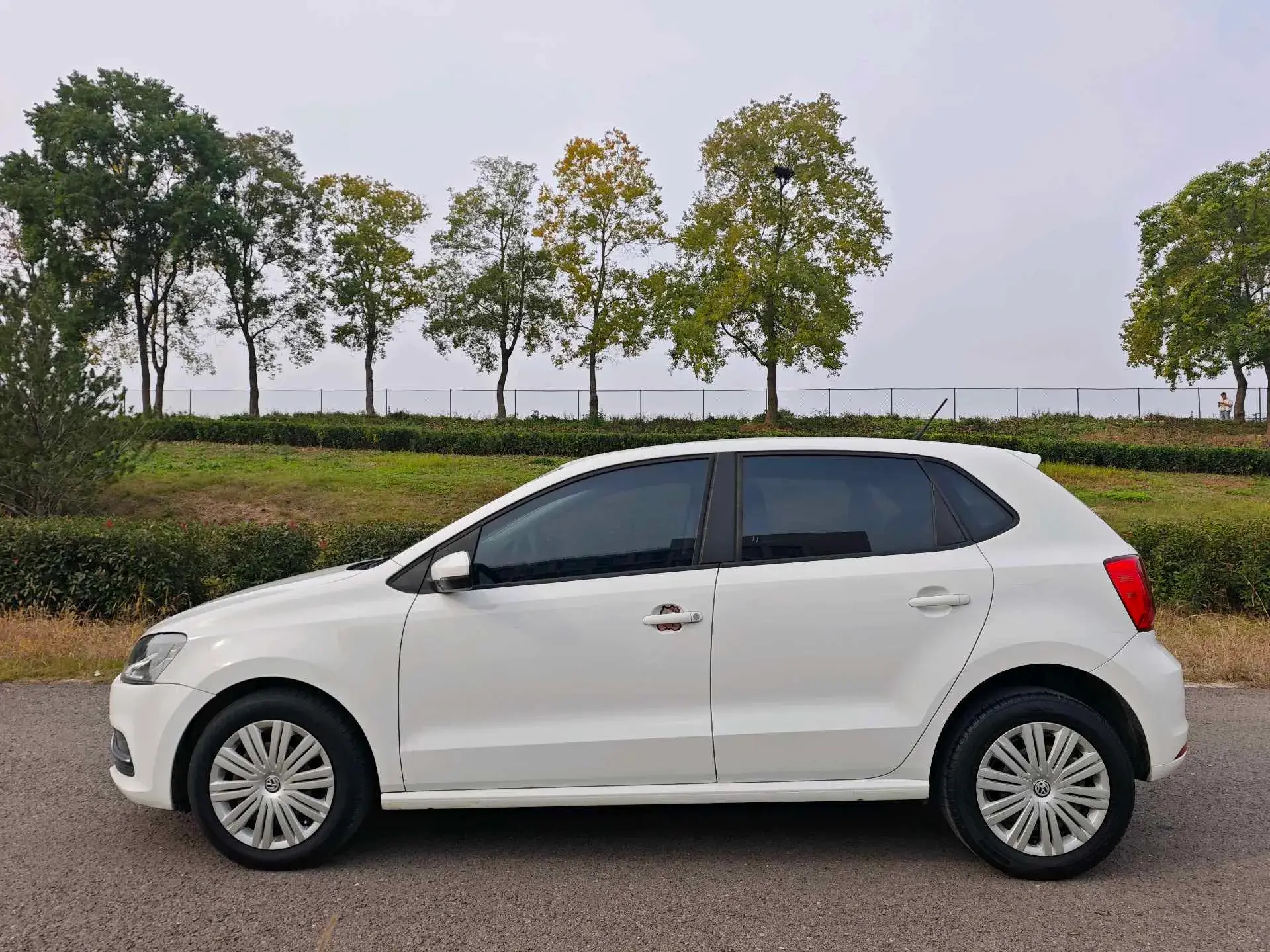 2018 VOLKSWAGEN POLO thumbnail 3