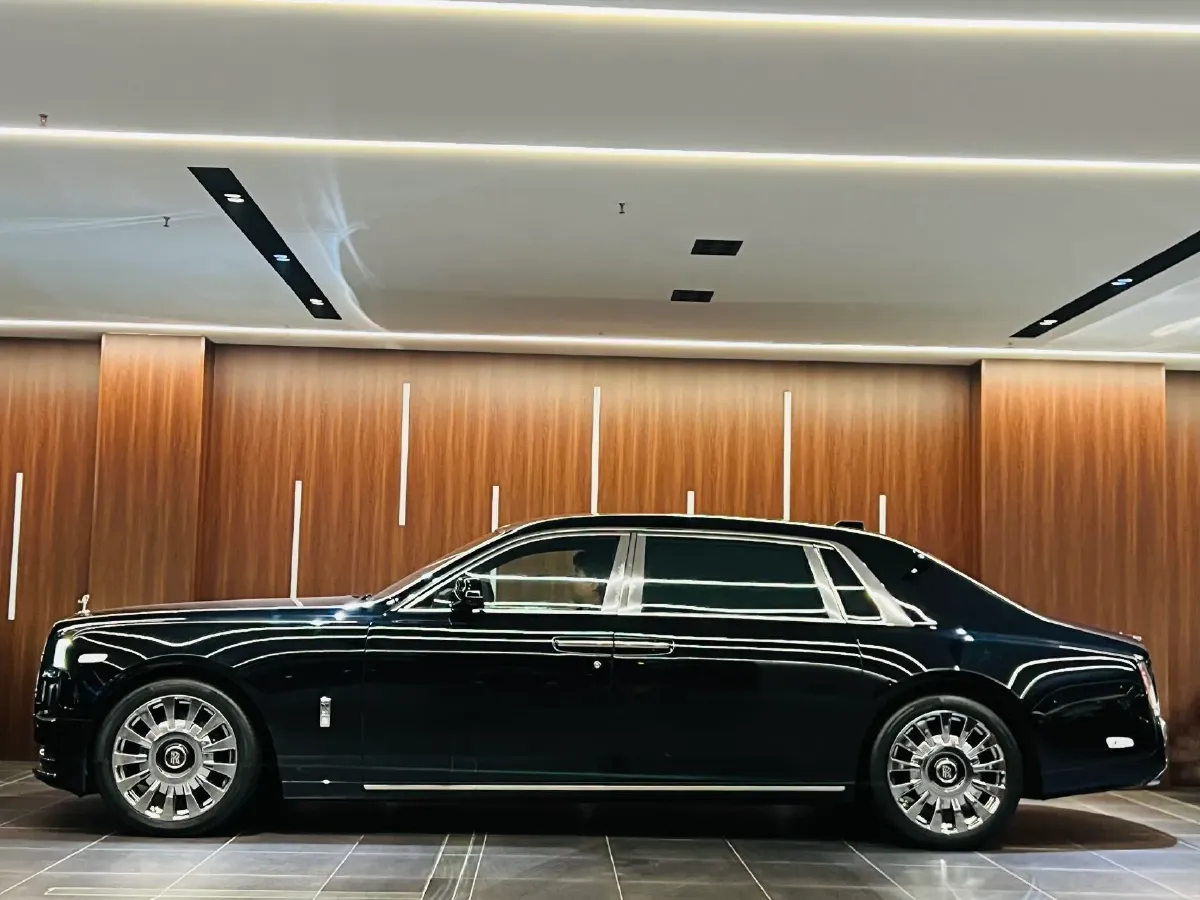 2018 Rolls-Royce Phantom 6.7T 571HP V12 8AT,autocango,china used car exporter,china ev exporter,chinese used car exporter,chinese used ev exporter