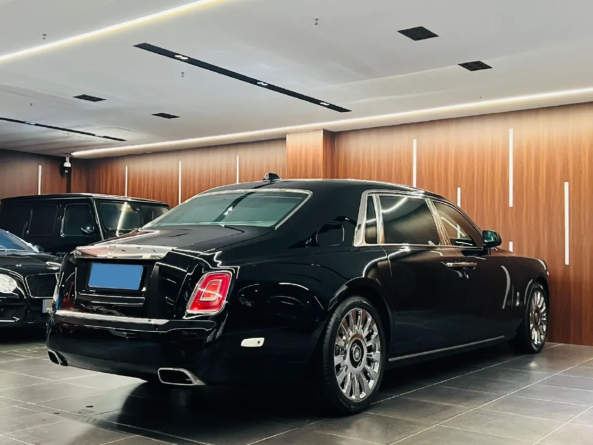 2018 Rolls-Royce Phantom 6.7T 571HP V12 8AT,autocango,china used car exporter,china ev exporter,chinese used car exporter,chinese used ev exporter