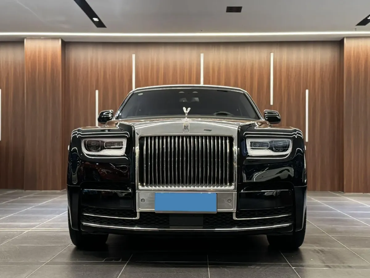 2018 Rolls-Royce Phantom 6.7T 571HP V12 8AT,autocango,china used car exporter,china ev exporter,chinese used car exporter,chinese used ev exporter