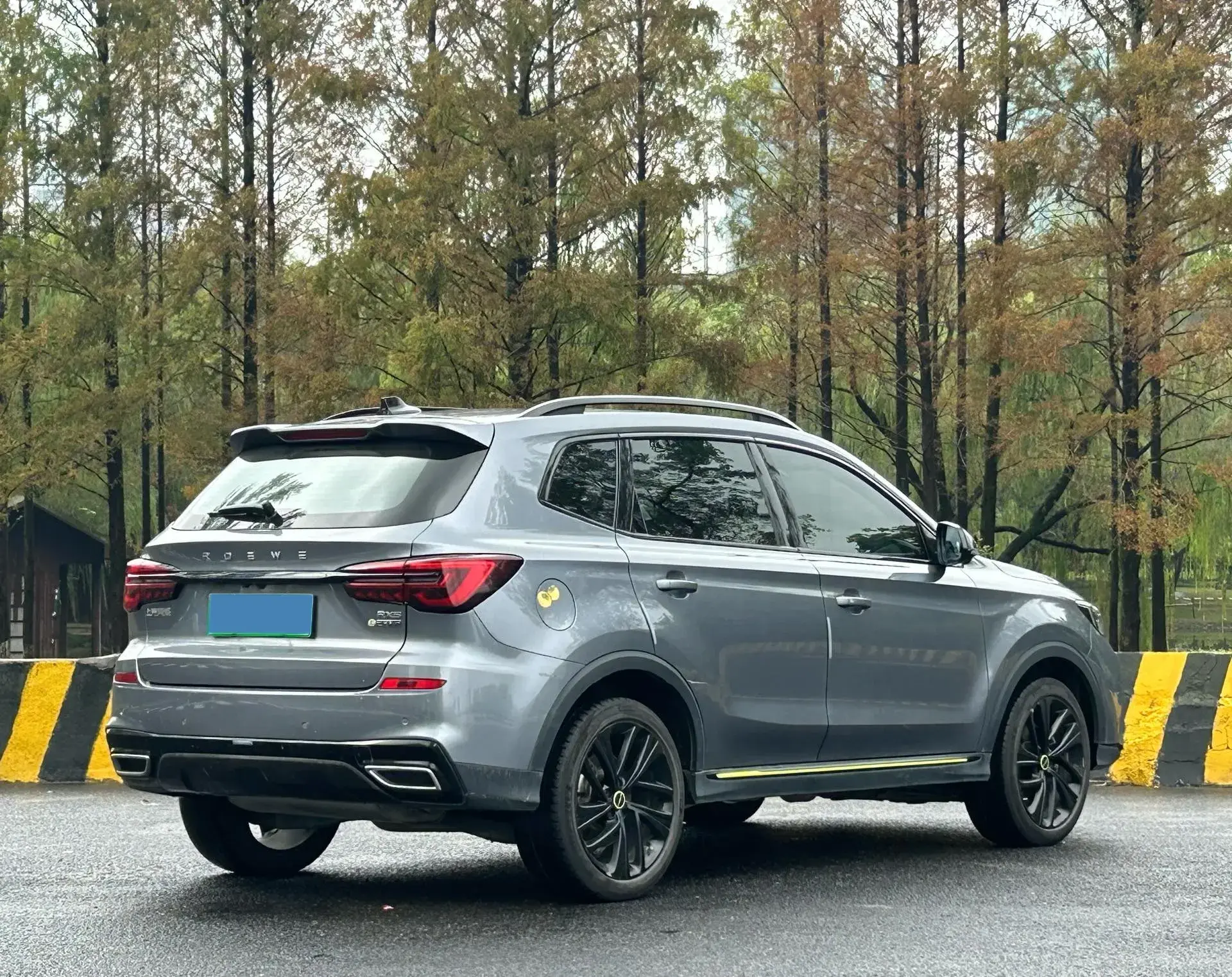 2021 ROEWE RX5 thumbnail 4