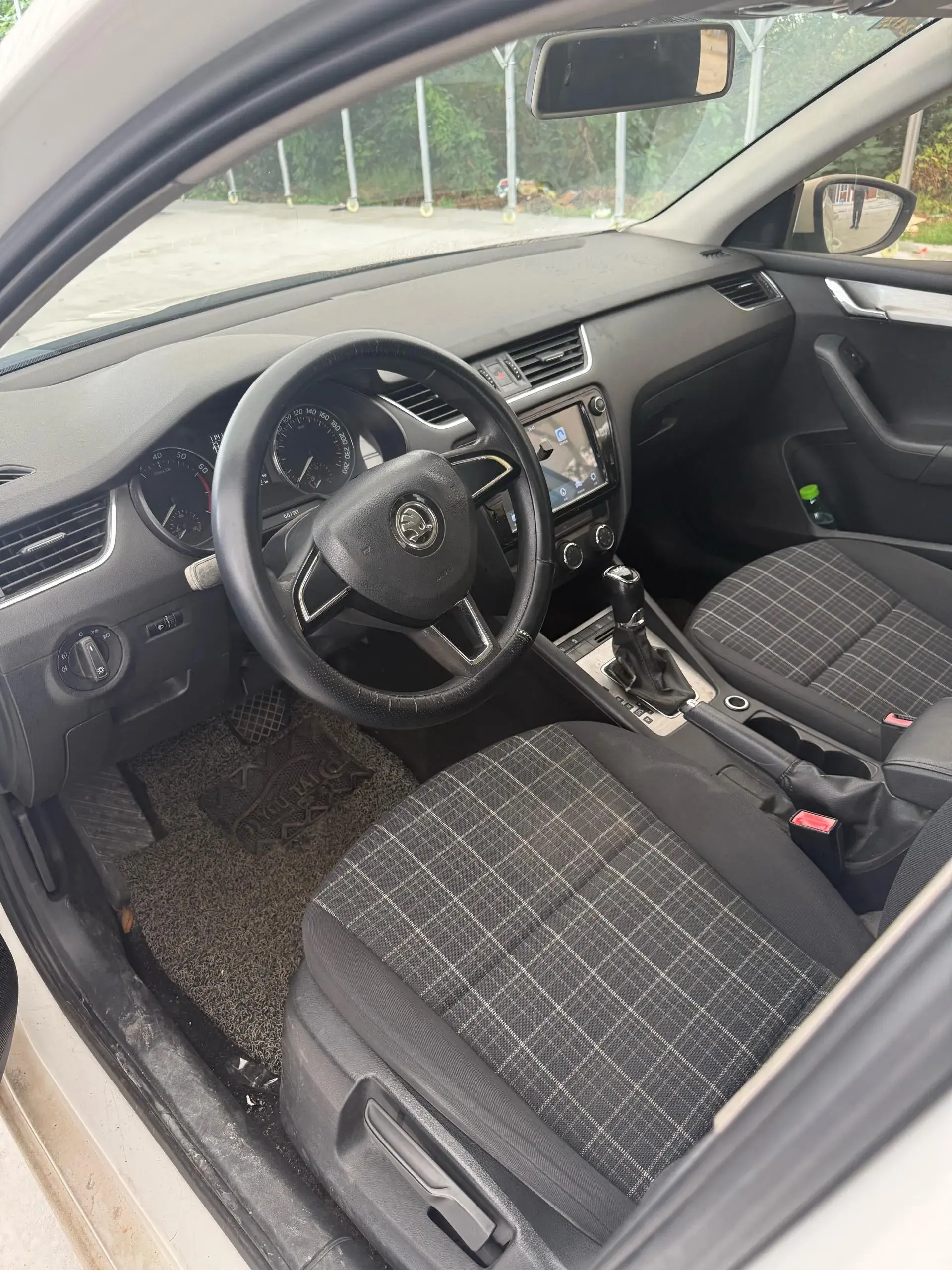 2018 SKODA OCTAVIA thumbnail 4