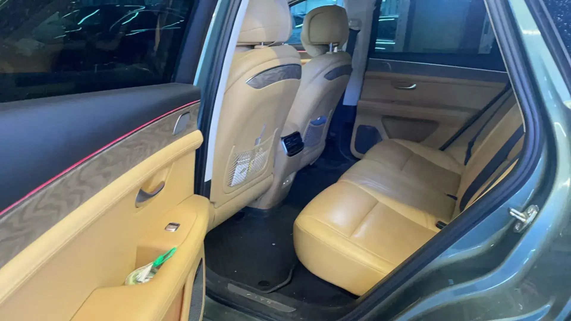 2022 AITO AITO thumbnail 4