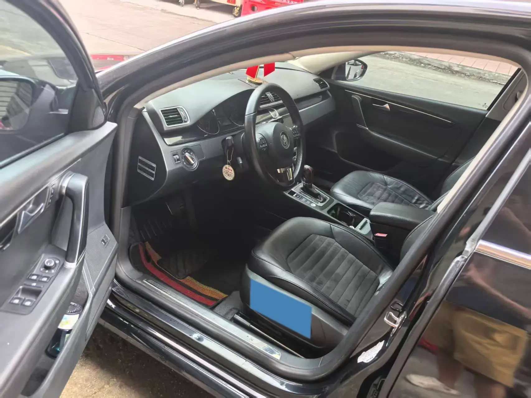 2018 VOLKSWAGEN MAGOTAN thumbnail 2