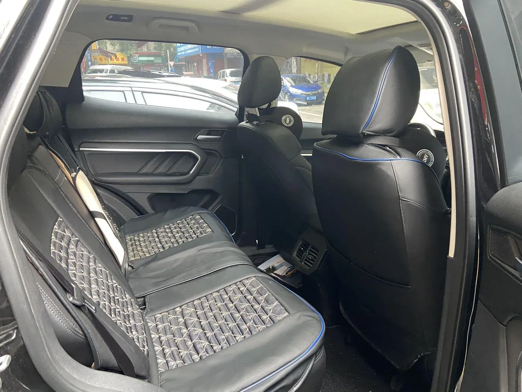 2017 HAVAL H6 thumbnail 4