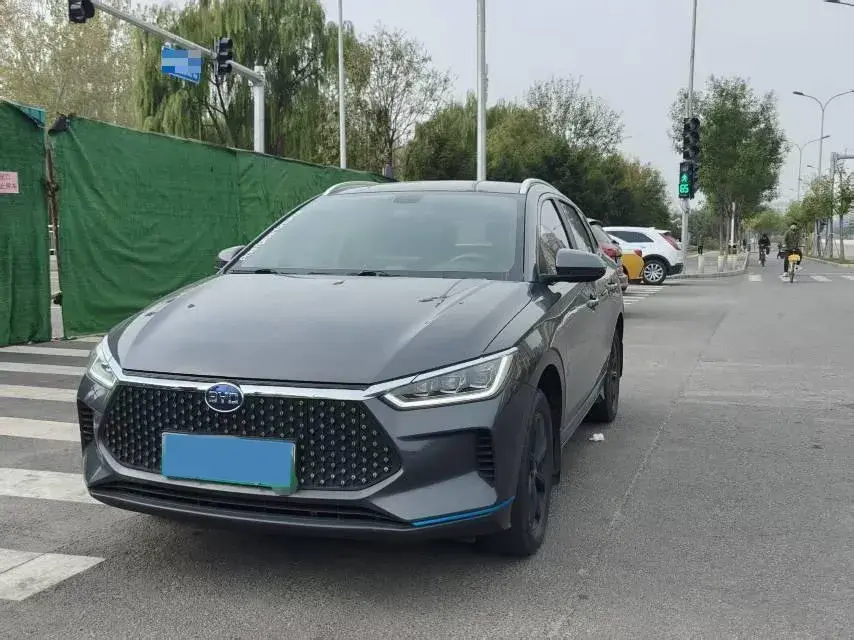 2019 BYD E2 view 1