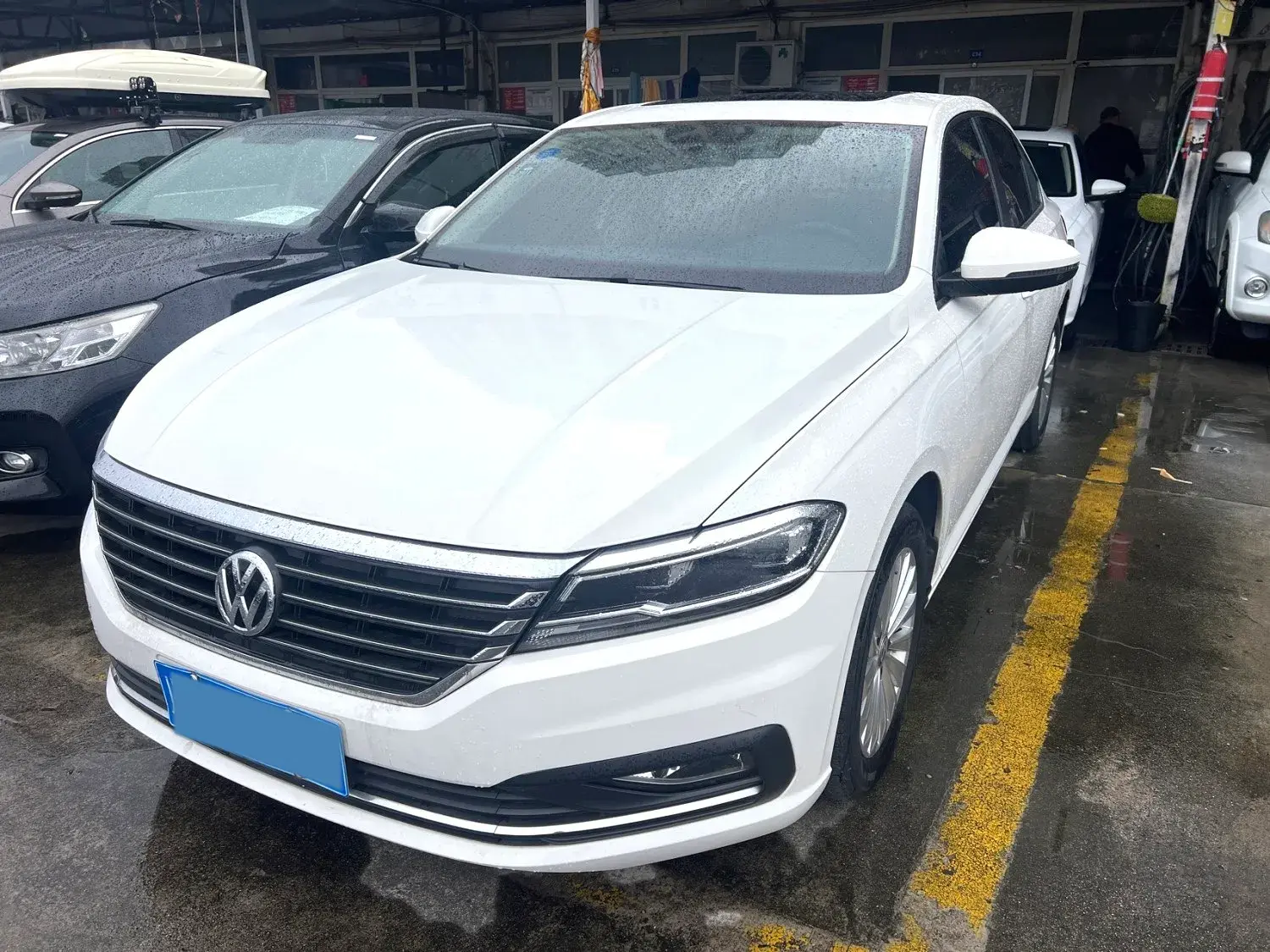 2018 VOLKSWAGEN LAVIDA view 1