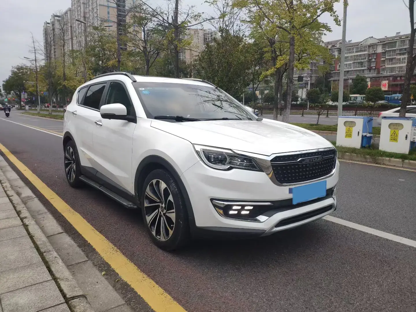 2019 JETOUR X70S thumbnail 3