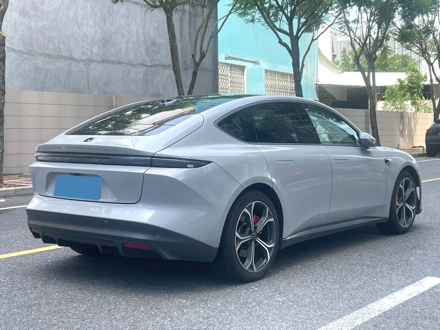 2022 NIO ET5 thumbnail 4