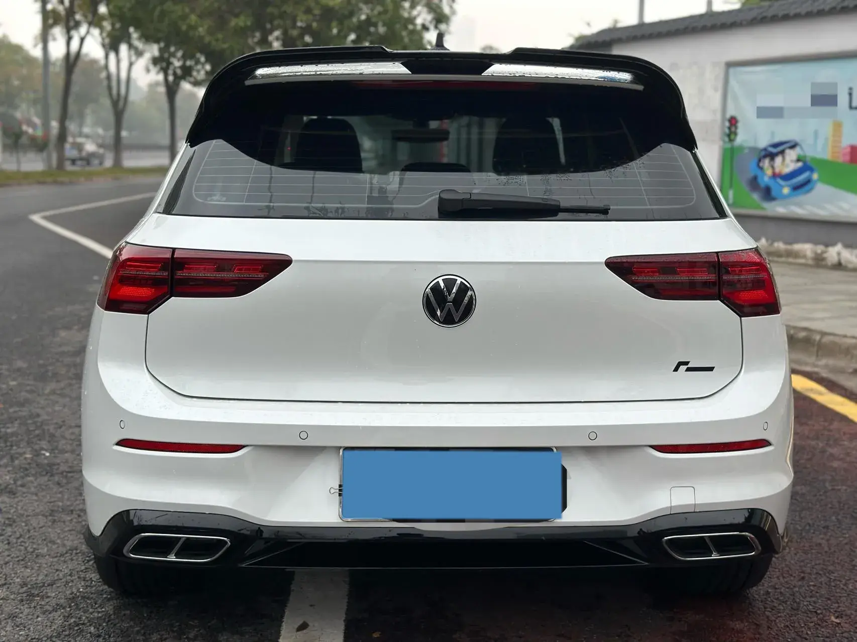 2023 VOLKSWAGEN GOLF thumbnail 4