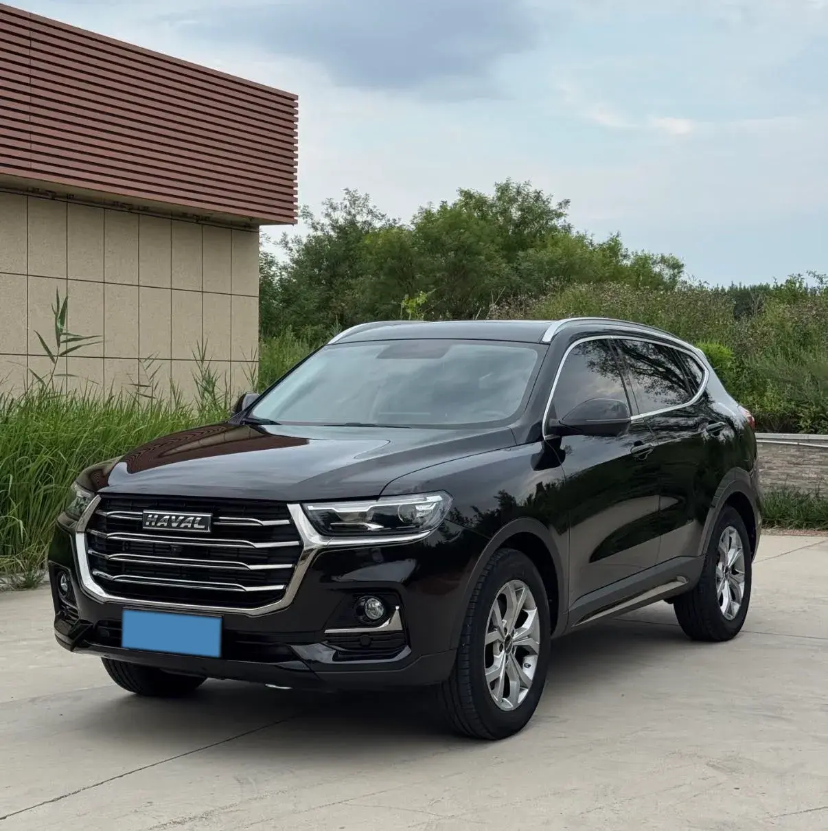 2021 HAVAL H6 view 1