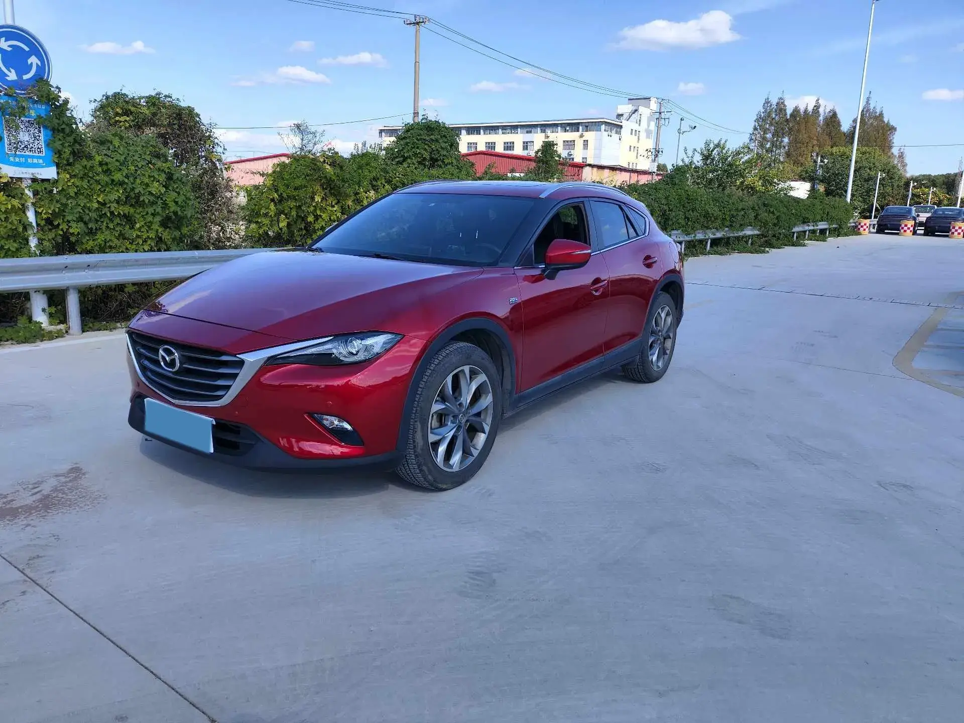 2018 MAZDA CX-4 view 1