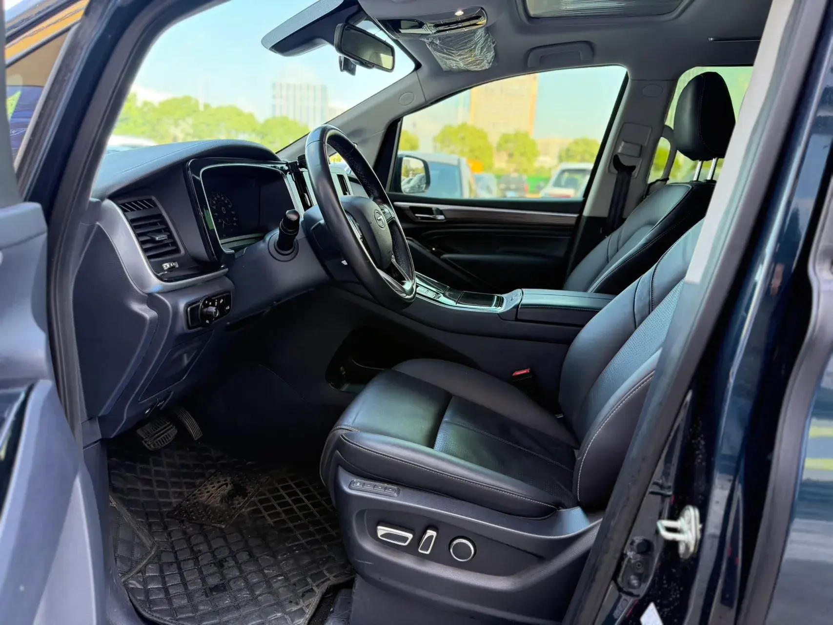 2021 GAC TRUMPCHI thumbnail 4