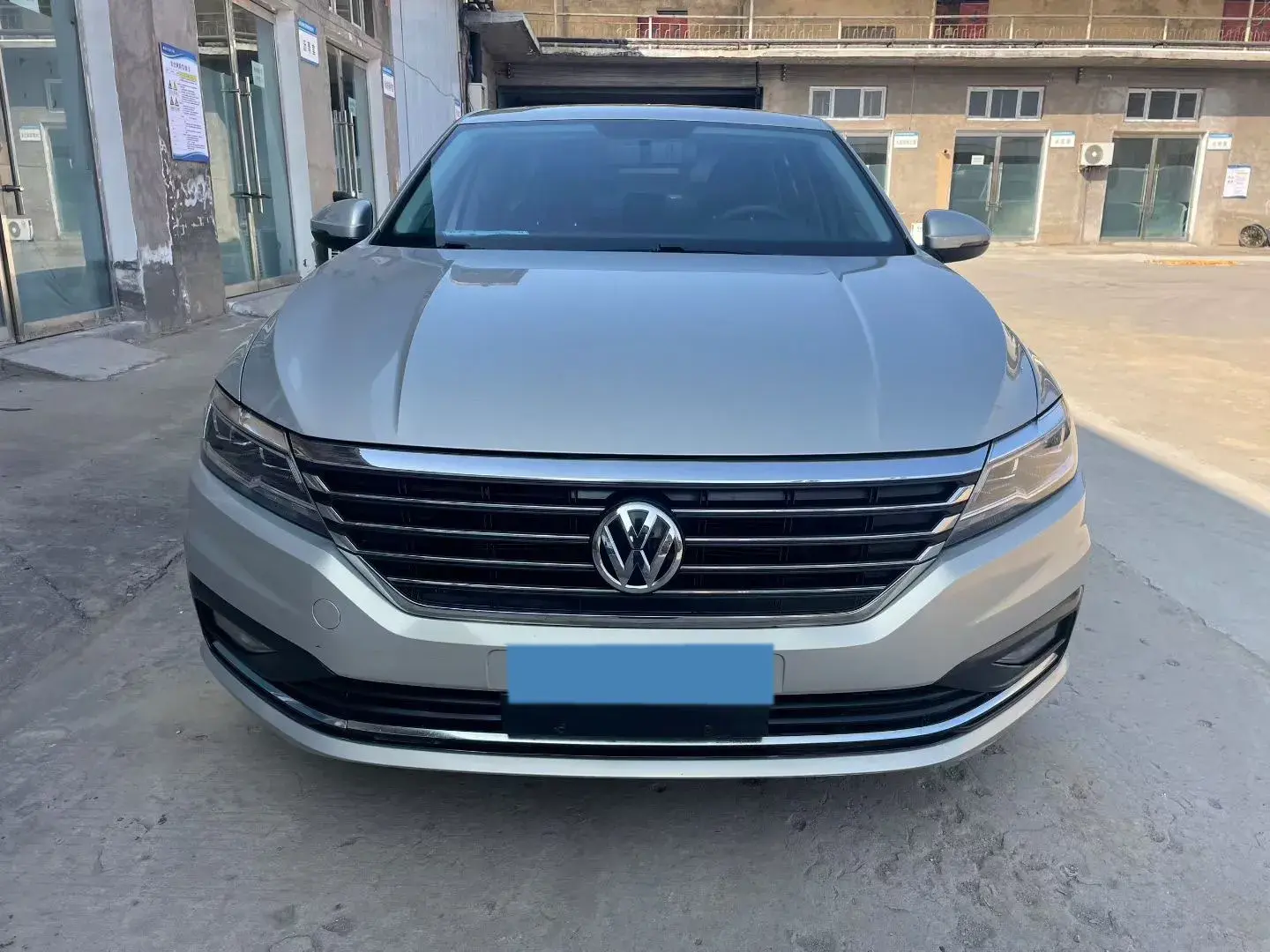 2019 VOLKSWAGEN LAVIDA thumbnail 2