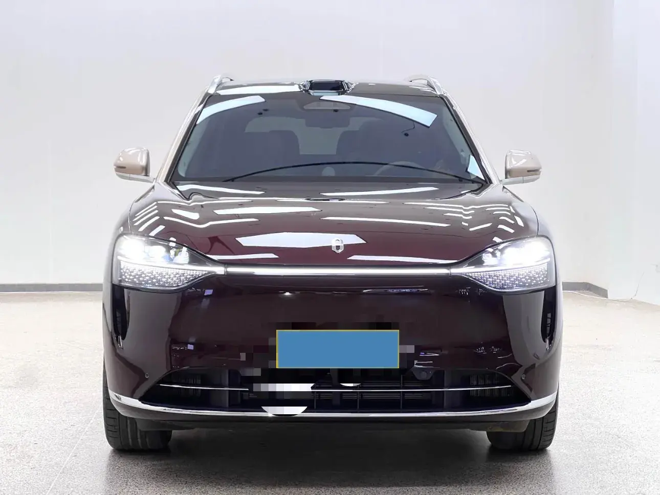 2025 AITO AITO thumbnail 2